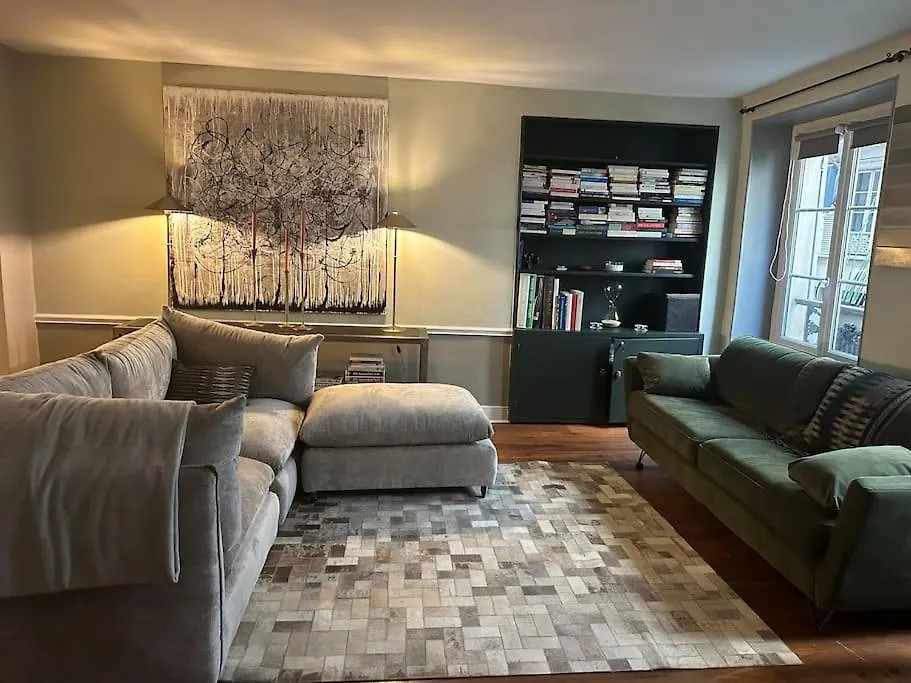 Miro Mirage Apartment Paris