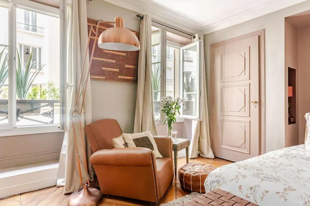 Miro Mirage Apartment Paris